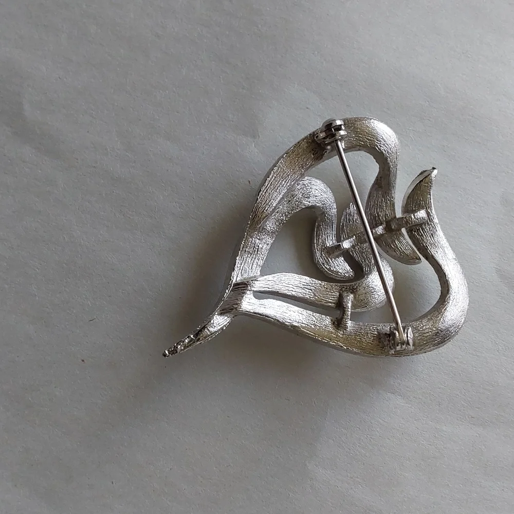 VINTAGE LAYERED HEART‎ BROOCH